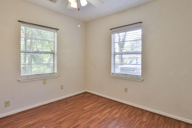 11913 25th Street, Santa Fe, TX 77510