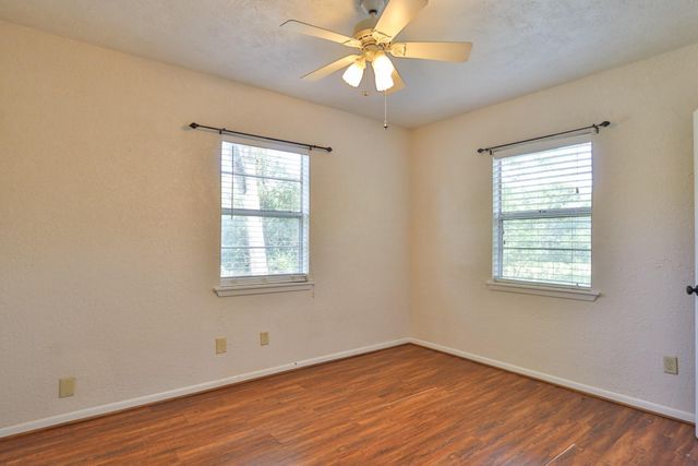 11913 25th Street, Santa Fe, TX 77510