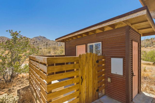 8669 Via Rocosa Road, Joshua Tree, CA 92252