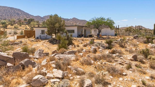 8669 Via Rocosa Road, Joshua Tree, CA 92252