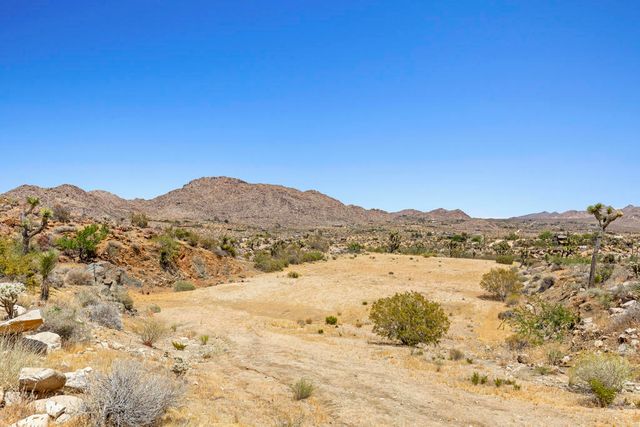 8669 Via Rocosa Road, Joshua Tree, CA 92252