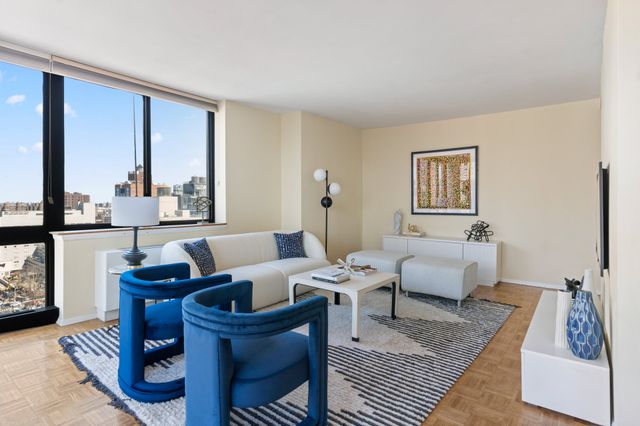 245 E 93rd St Apt 22G, New York City, NY 10128