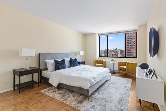 245 E 93rd St Apt 22G, New York City, NY 10128