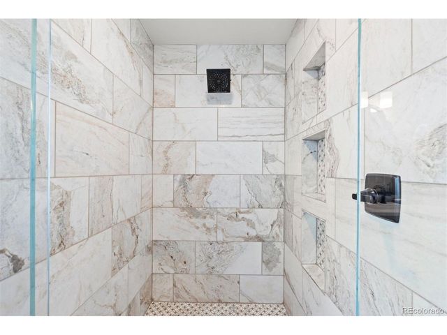 7498 S Biloxi Ct, Aurora, CO 80016