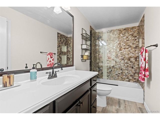 7498 S Biloxi Ct, Aurora, CO 80016