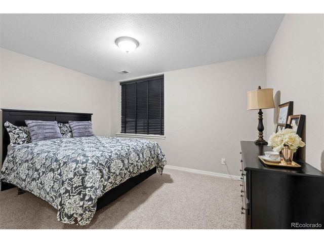 7498 S Biloxi Ct, Aurora, CO 80016