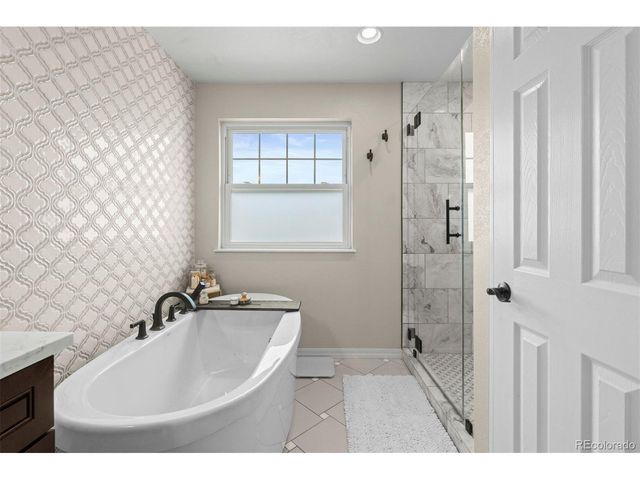 7498 S Biloxi Ct, Aurora, CO 80016