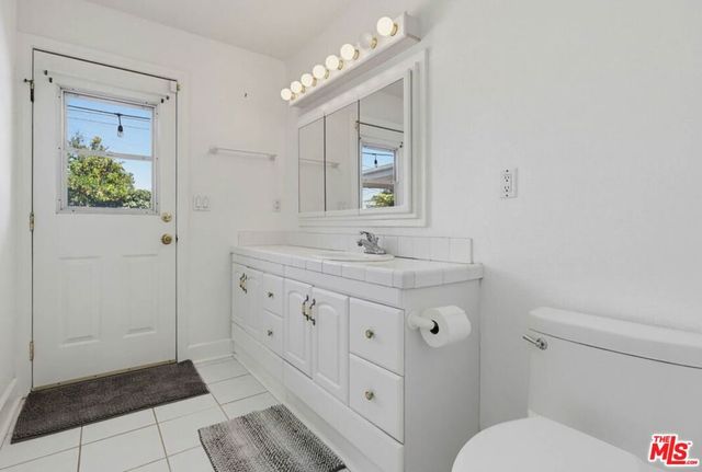 991 Montgomery Court, Thousand Oaks, CA 91360