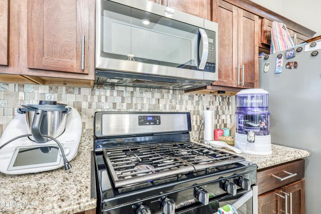 6068 RIVET Place, El Paso, TX 79932