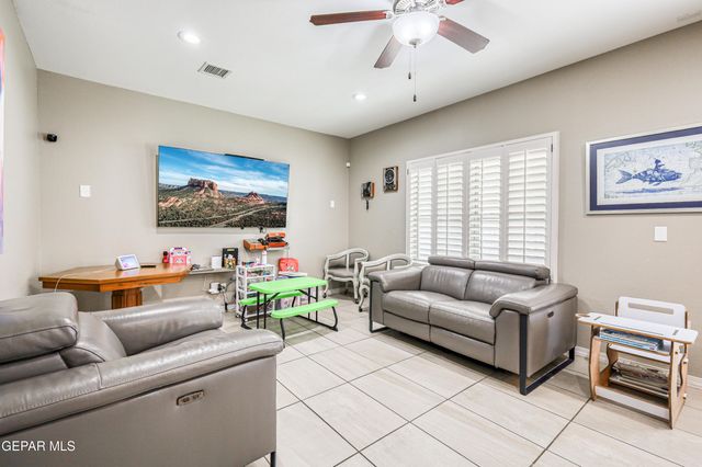 6068 RIVET Place, El Paso, TX 79932