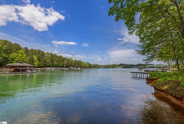 209 Amethyst Way, Seneca, SC 29672