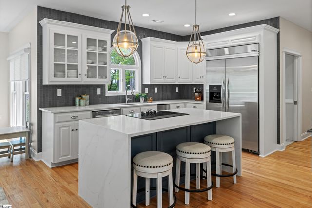 209 Amethyst Way, Seneca, SC 29672