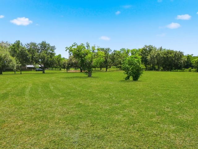 000 Louisiana Street, Manvel, TX 77578