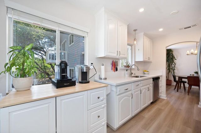 737 Cresta Ct, El Dorado Hills, CA 95762