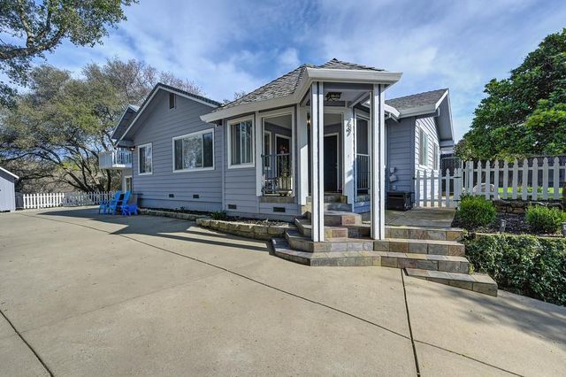 737 Cresta Ct, El Dorado Hills, CA 95762