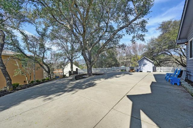 737 Cresta Ct, El Dorado Hills, CA 95762