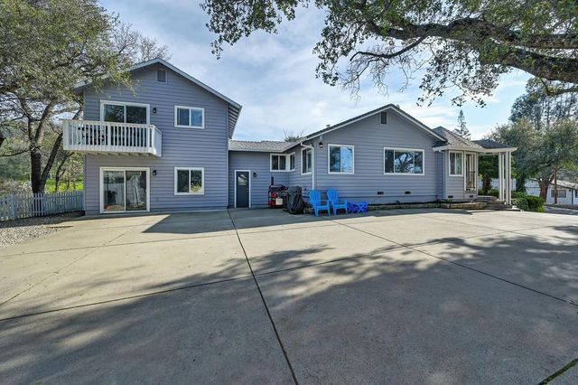 737 Cresta Ct, El Dorado Hills, CA 95762