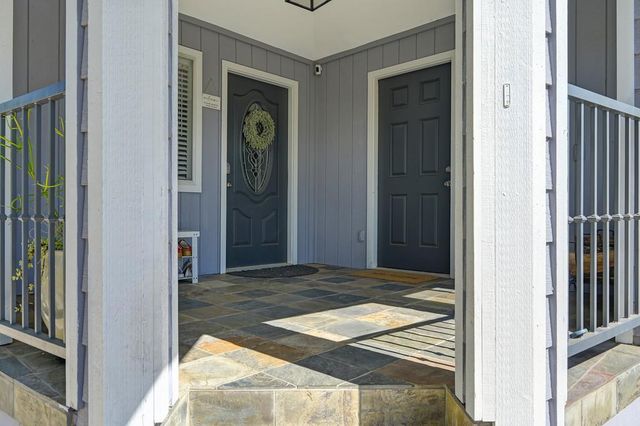 737 Cresta Ct, El Dorado Hills, CA 95762