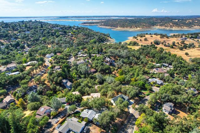 737 Cresta Ct, El Dorado Hills, CA 95762