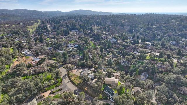 737 Cresta Ct, El Dorado Hills, CA 95762