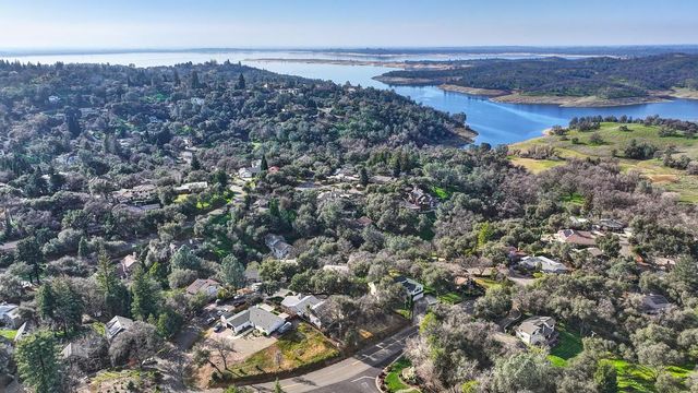 737 Cresta Ct, El Dorado Hills, CA 95762