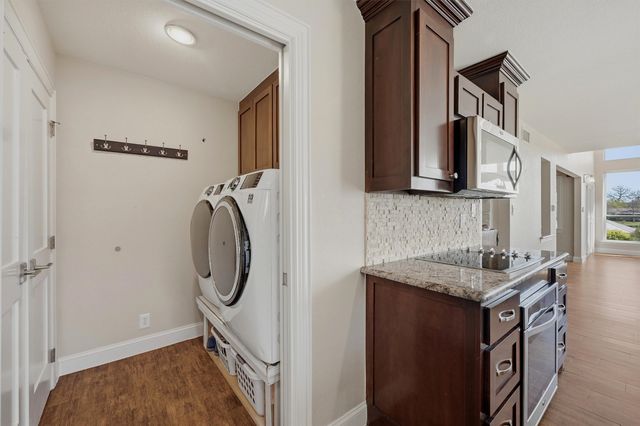 519 Kiowa Drive W, Lake Kiowa, TX 76240