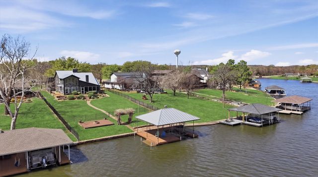 519 Kiowa Drive W, Lake Kiowa, TX 76240
