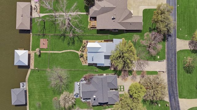 519 Kiowa Drive W, Lake Kiowa, TX 76240