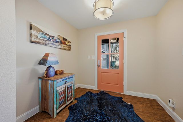 519 Kiowa Drive W, Lake Kiowa, TX 76240