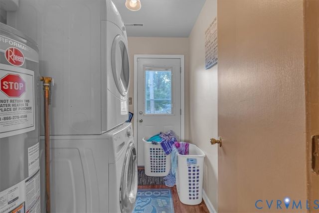 406 Windmere Dr, Colonial Heights, VA 23834