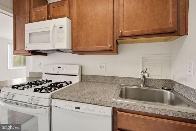 10201 GROSVENOR PL #1423, Rockville, MD 20852