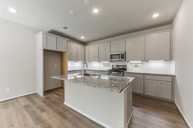 3011 Wicker Lane, Pinehurst, TX 77362