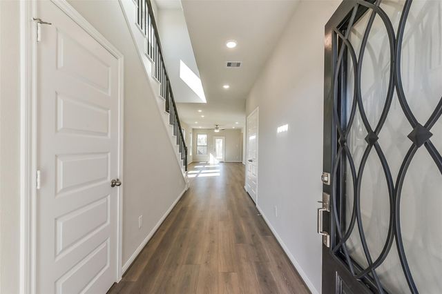 3011 Wicker Lane, Pinehurst, TX 77362