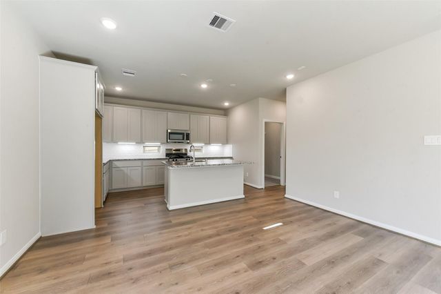 3011 Wicker Lane, Pinehurst, TX 77362