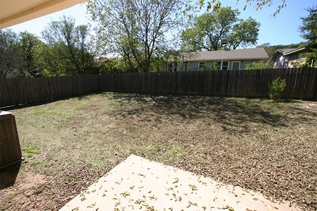 10712 Sunny LN, Jonestown, TX 78645