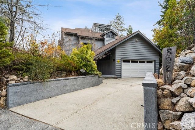 892 Nadelhorn Drive, Lake Arrowhead, CA 92352