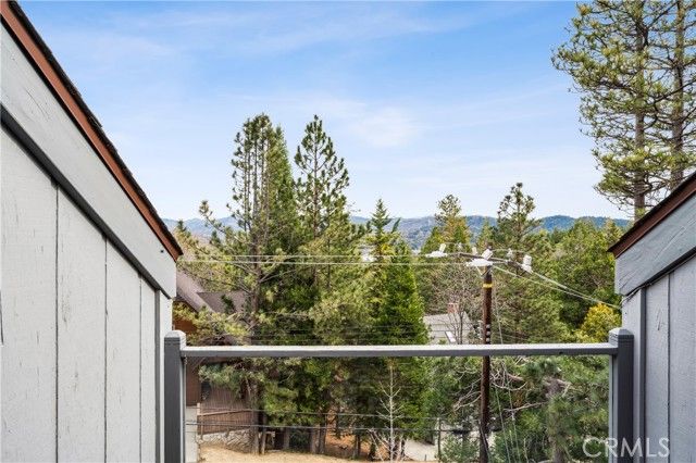 892 Nadelhorn Drive, Lake Arrowhead, CA 92352
