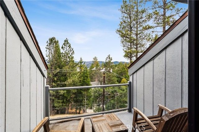 892 Nadelhorn Drive, Lake Arrowhead, CA 92352
