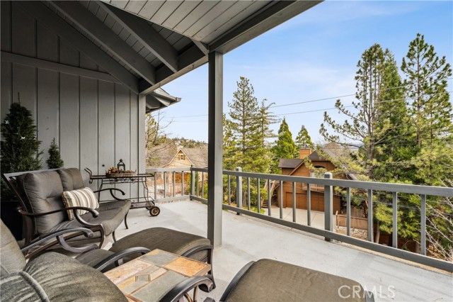 892 Nadelhorn Drive, Lake Arrowhead, CA 92352