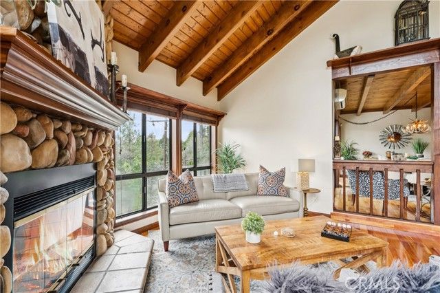 892 Nadelhorn Drive, Lake Arrowhead, CA 92352