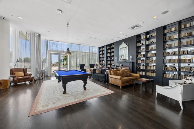2200 Victory Avenue 502, Dallas, TX 75219
