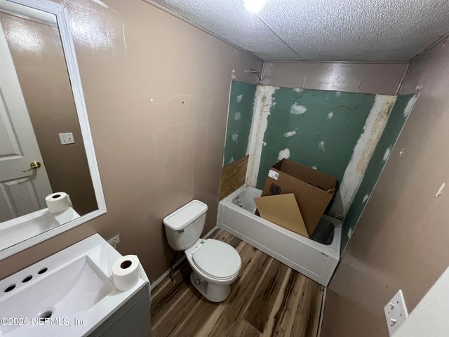 387 PARKRIDGE Avenue, Orange Park, FL 32065