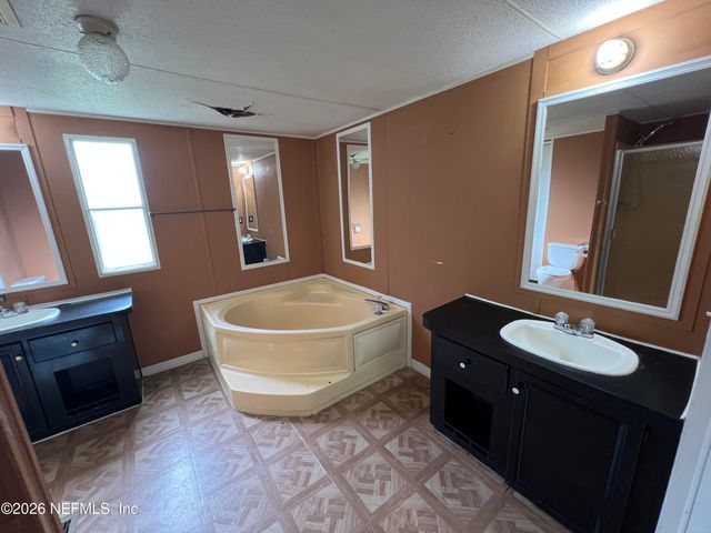 387 PARKRIDGE Avenue, Orange Park, FL 32065