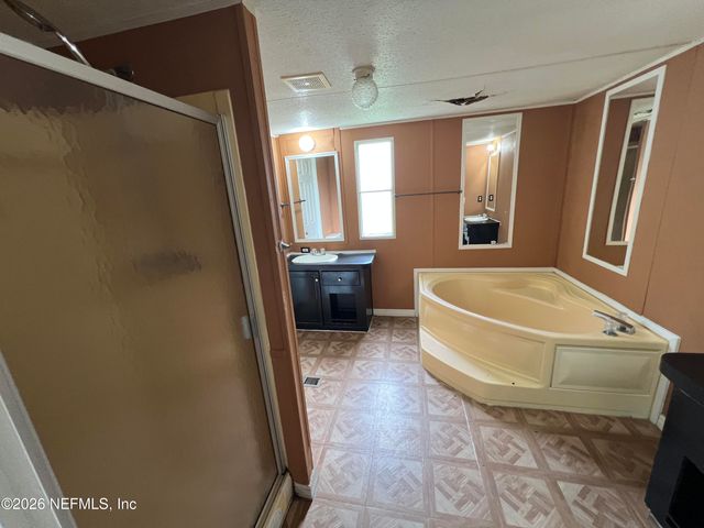 387 PARKRIDGE Avenue, Orange Park, FL 32065