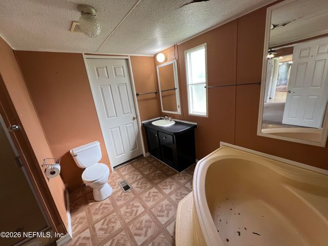 387 PARKRIDGE Avenue, Orange Park, FL 32065