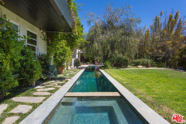 3220 Tahoe Place, Los Angeles, CA 90068