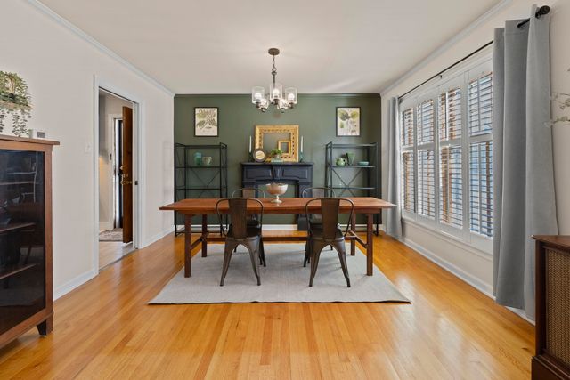 371 N MENDENHALL RD, Memphis, TN 38117