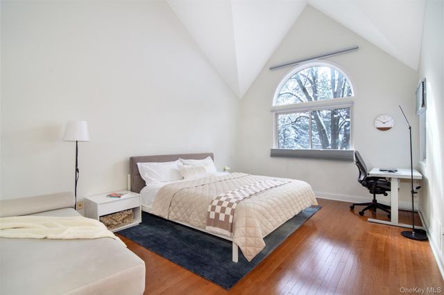 110 Valleyview Road, Irvington, NY 10533