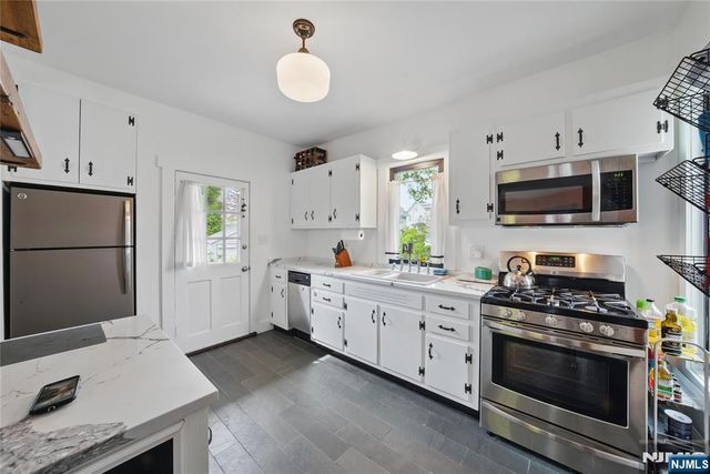 51 Maple Street, Rutherford, NJ 07070