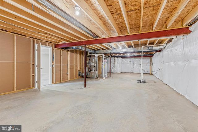 225 CARACAS BLVD, Martinsburg, WV 25403